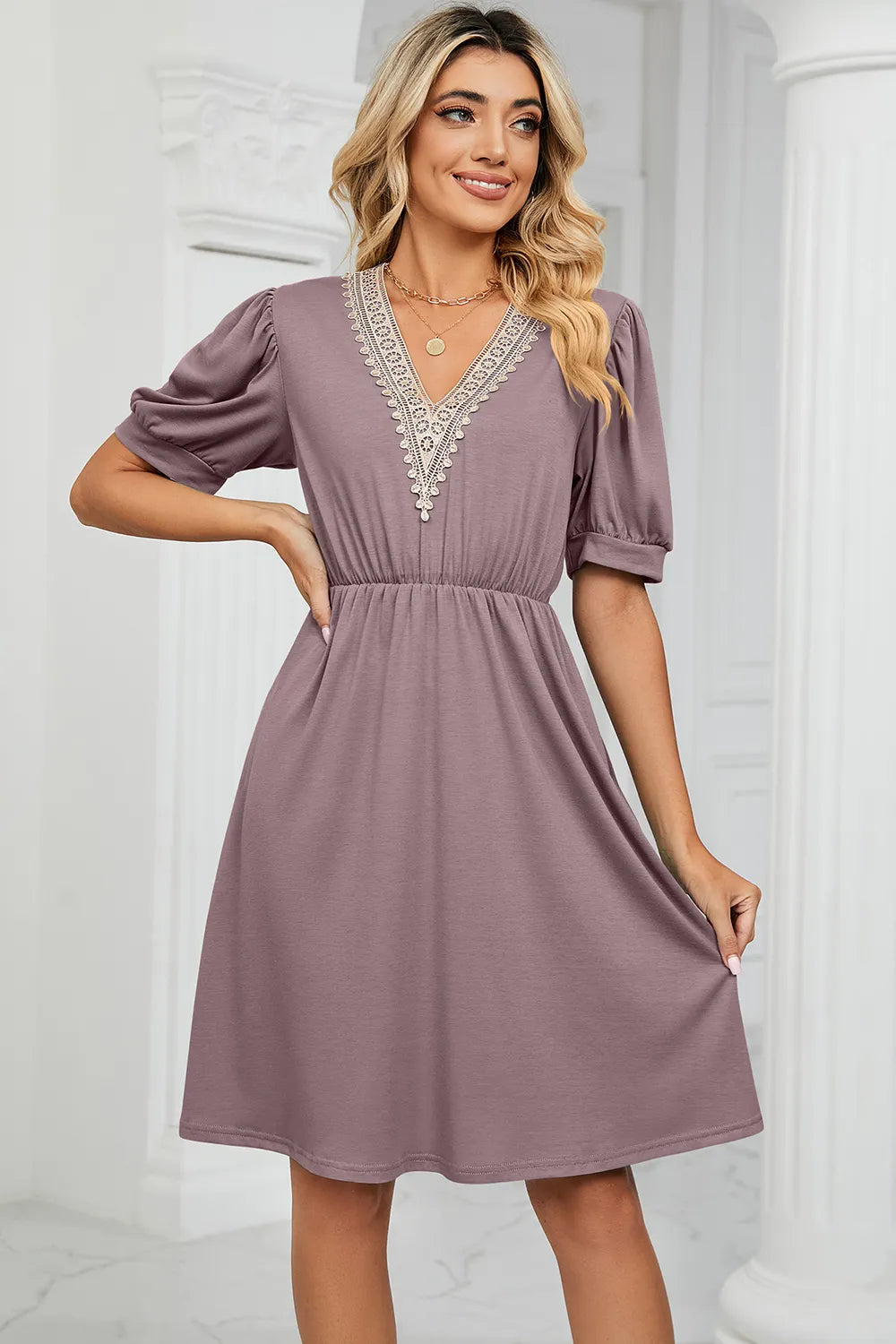Solid color lace patchwork V-neck short sleeved pocket waist cinching dress
