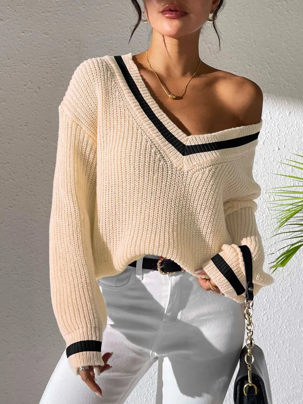 Women's College Style Women's Sweater Color Contrasting V-neck Loose Sweater